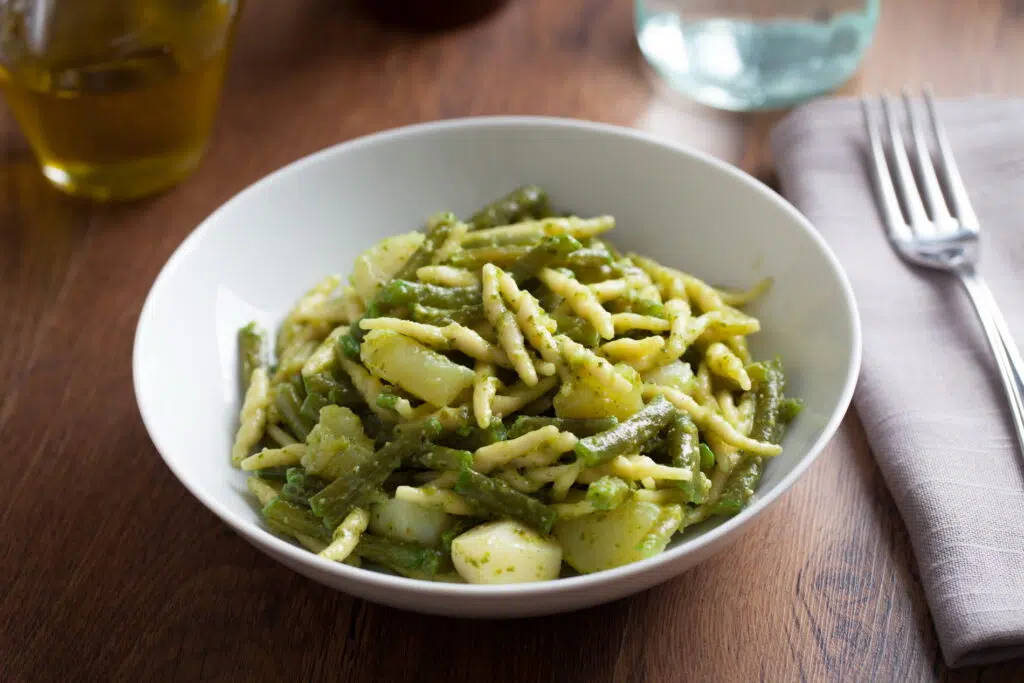 Trofie al pesto con pate e fagiolini