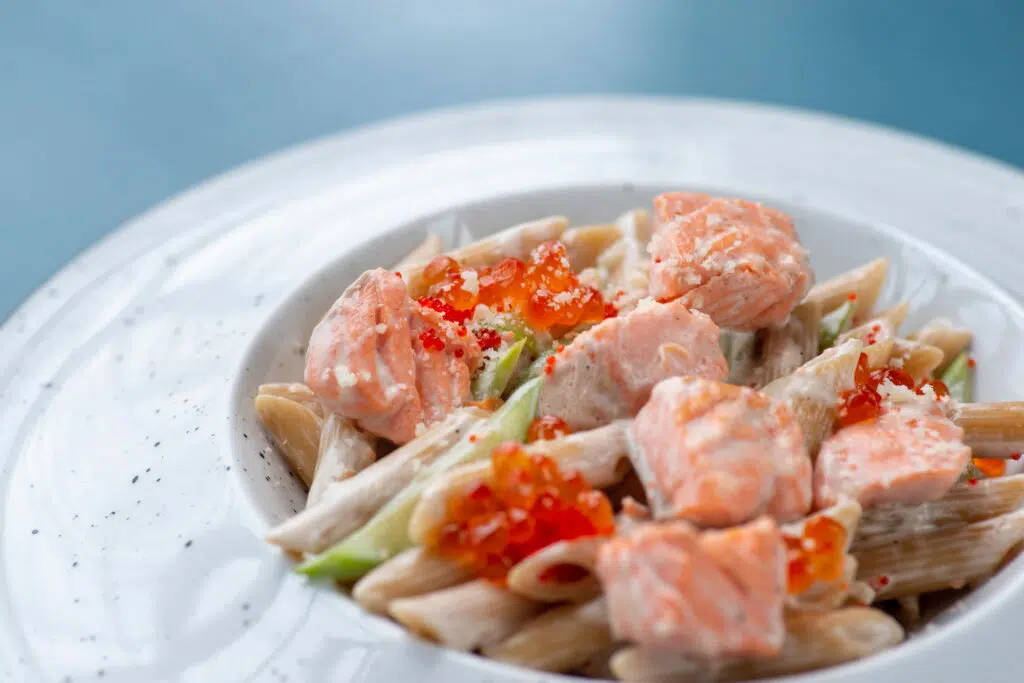 ricetta penne salmone affumicato e panna